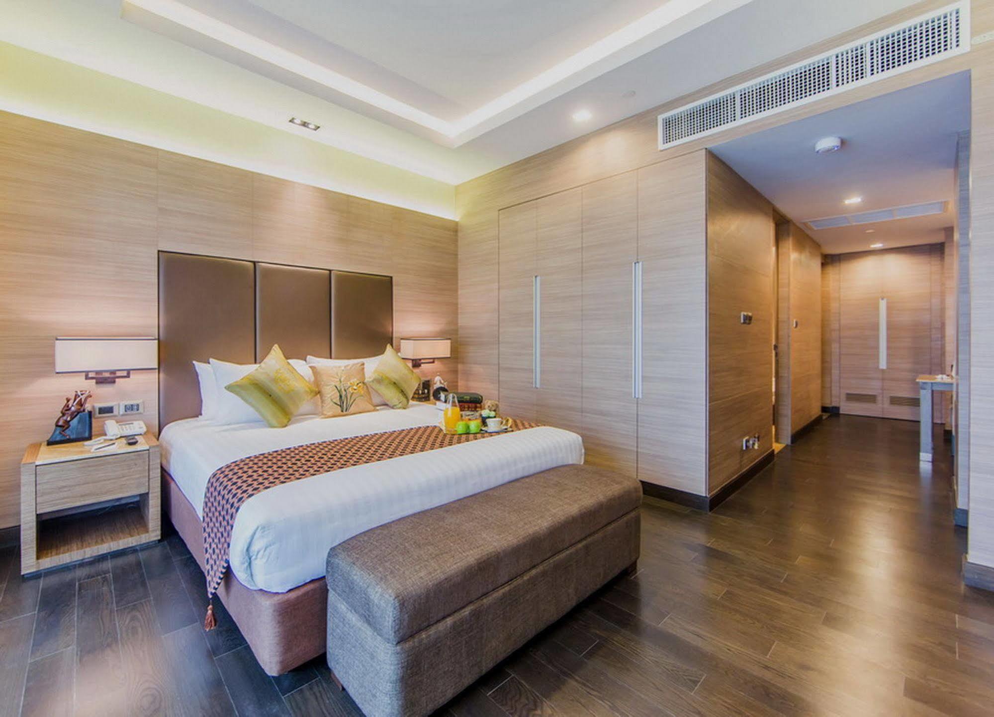 Qiss Residence By Bliston Bangkok Luaran gambar