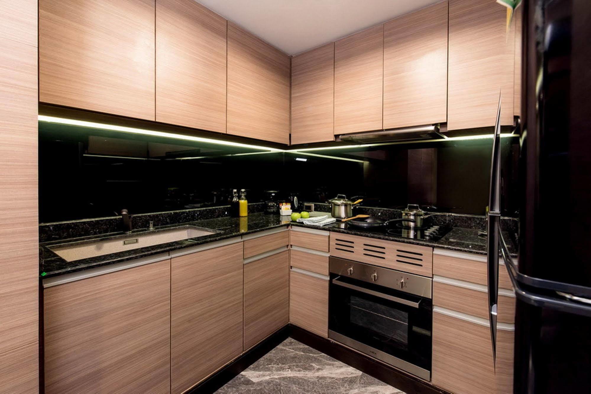 Qiss Residence By Bliston Bangkok Luaran gambar